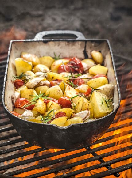 Camp Cooking: Deftige Hauptgerichte für den Hütten Abend